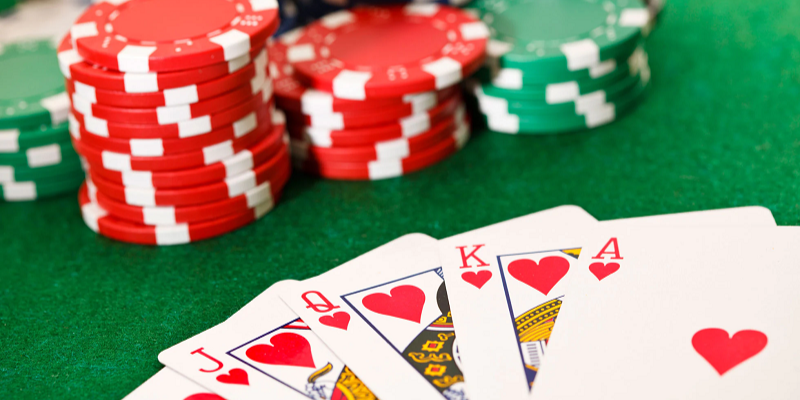 Tìm hiểu các quy tắc và luật chơi poker online