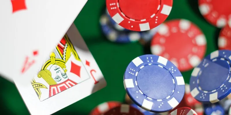 Các chiến thuật poker phổ biến và cách áp dụng hiệu quả